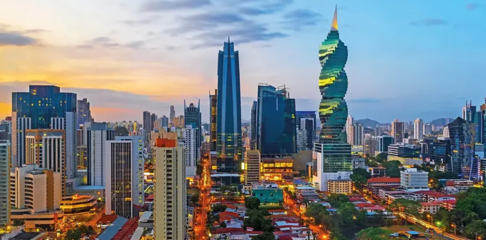 panama-canal-y-playa-regata01