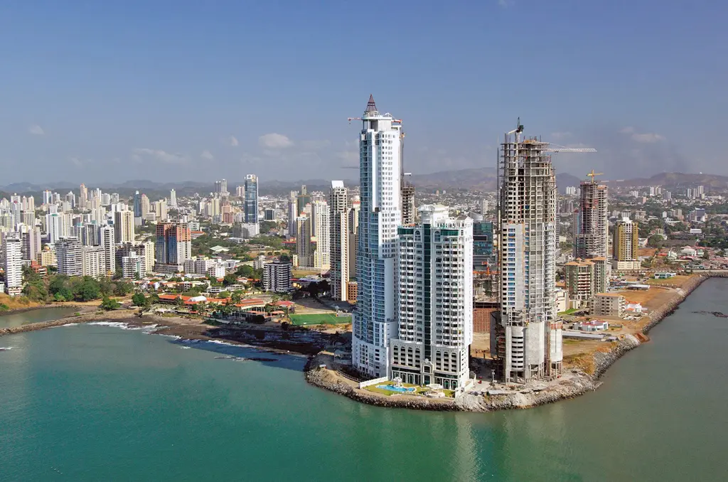 panama-canal-y-playa-regata05