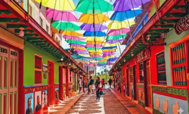 guatape-medellin-comuna-13-regata06